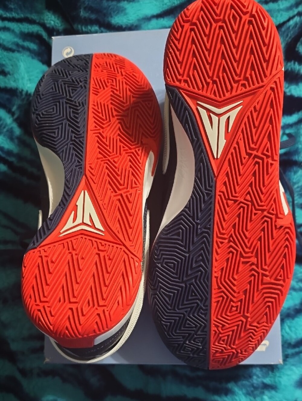 Nike Navy, Red & White Mens Athletic Sneakers - Picture 3 of 5